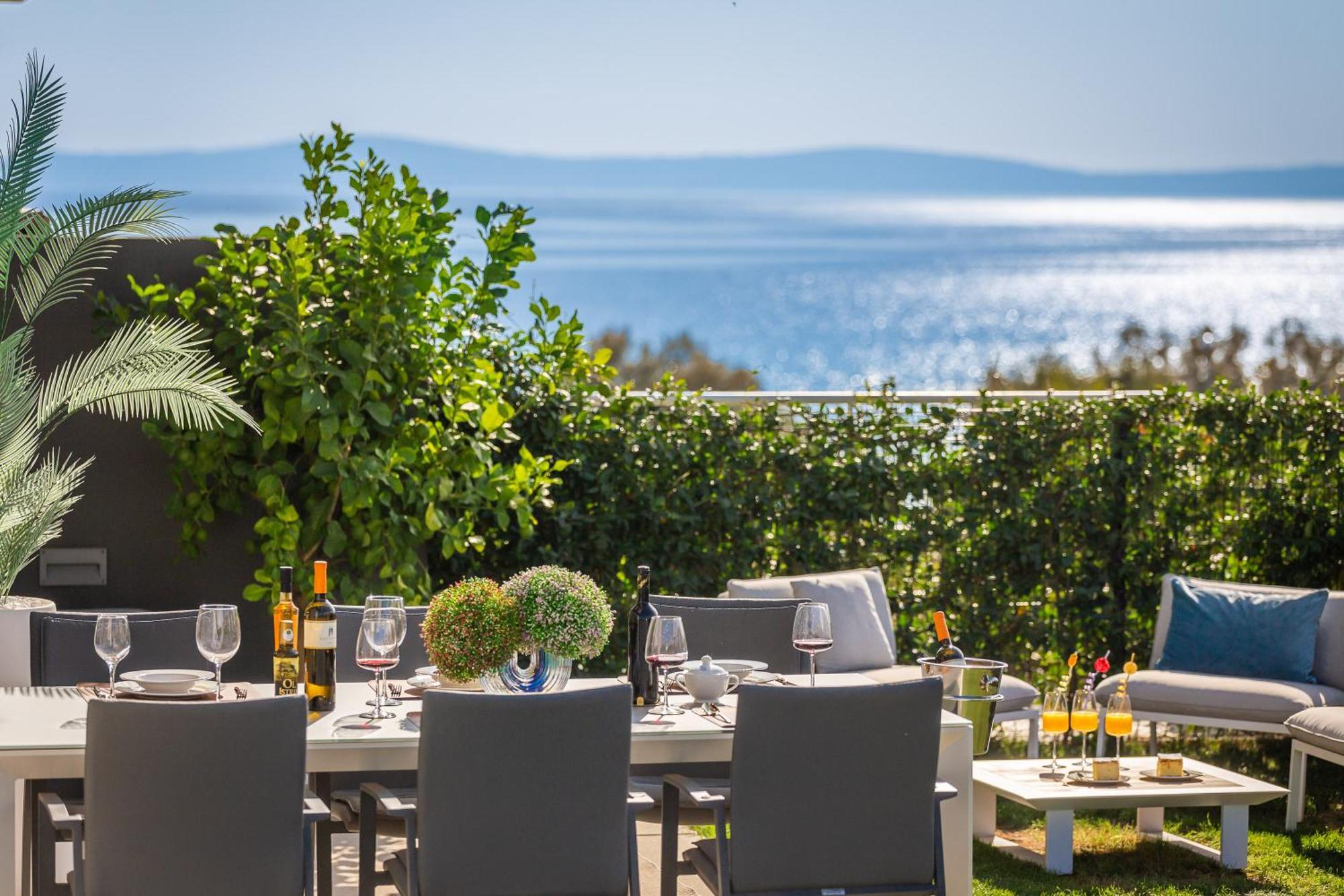 New Luxury With Private Heated Pool And Amazing Terrace With Seaview Split