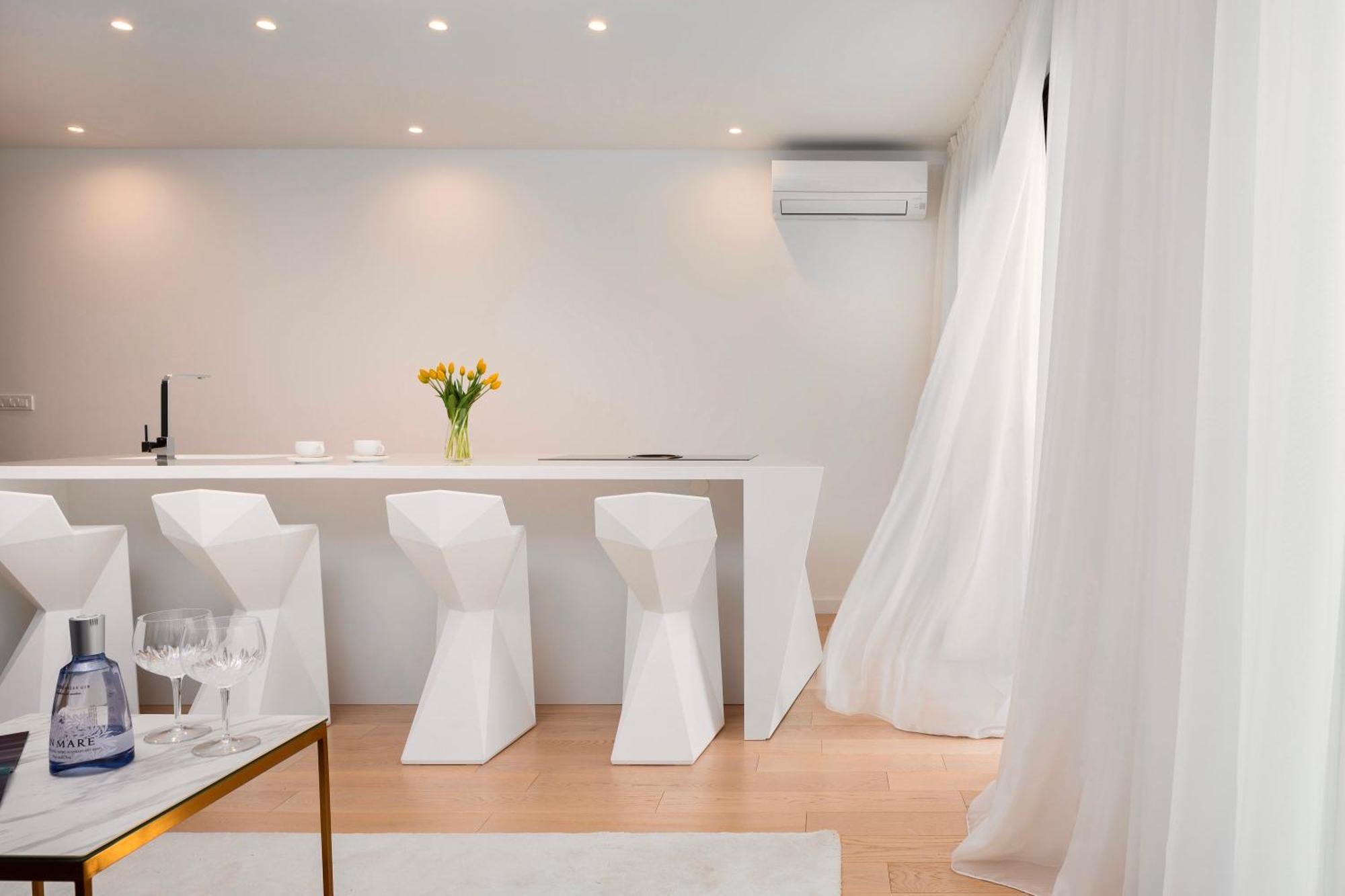 Apartment New Luxury With Private Heated Pool And Amazing Terrace With Seaview